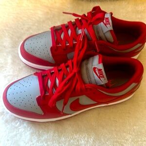 Nike Dunk Low UNLV men's 8.5, never worn